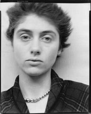 Diane Arbus, photographe américaine connue pour ses portraits d’individus marginaux